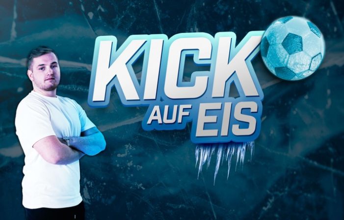 Spektakulärer Fußball zum Jahresende! Joyn schickt Streamer aufs Glatteis in der Kölner Lanxess-Arena – „Kick auf Eis“ am 29. Dezember live (FOTO)