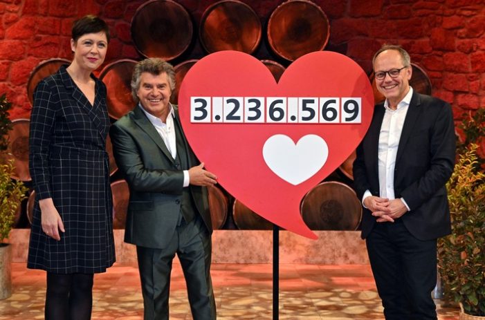 Andy Borg sammelt Spenden für „Herzenssache“ (FOTO)