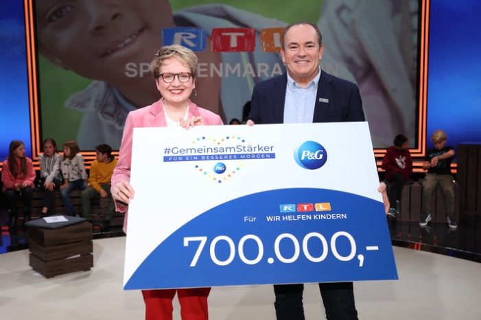 #GemeinsamStärker: Procter& Gambleüberreicht Scheck über 700.000 Euro beim RTL-Spendenmarathon 2022 (FOTO)