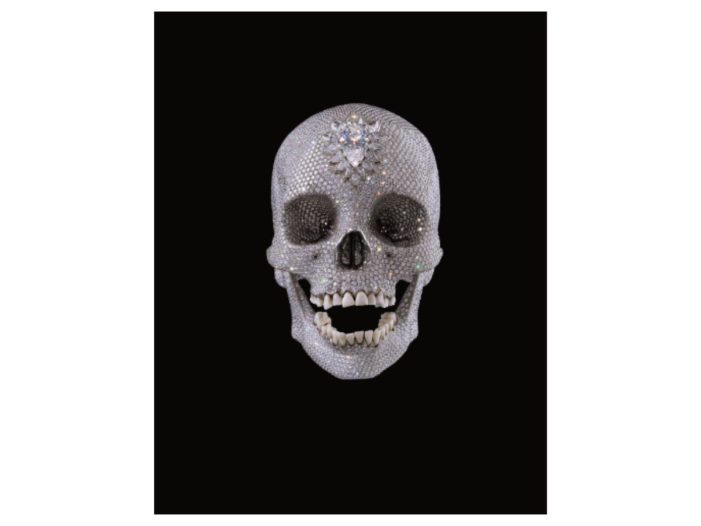 Diamanten-Glanz im MUCA: Damien Hirsts ikonischer Schädel erstrahlt in München