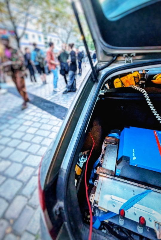 Innovativ und sauber. So kam grüner Strom aufs Kiezfest. Innovativ und sauber. So kam grüner Strom aufs Kiezfest.