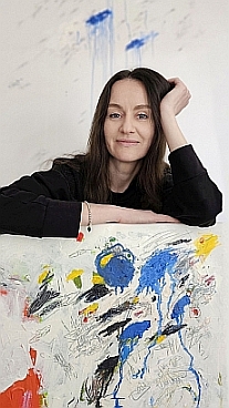 Auf der Suche nach dem Wesentlichen – Olga Damer: „Abstraktion“ – Ausstellung im Alten Küsterhaus in Meerbusch