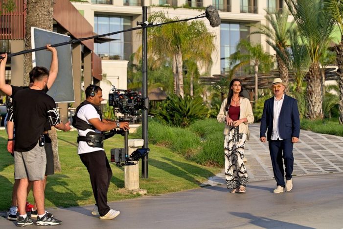 „Antalya Gambit“: Eine fesselnde Mini-Serie an der Türkischen Riviera „Antalya Gambit“: Eine fesselnde Mini-Serie an der Türkischen Riviera