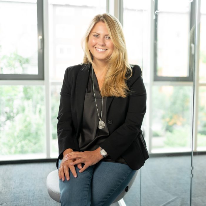 Tamara Baur ist Verkaufsleiterin für die Localism Media