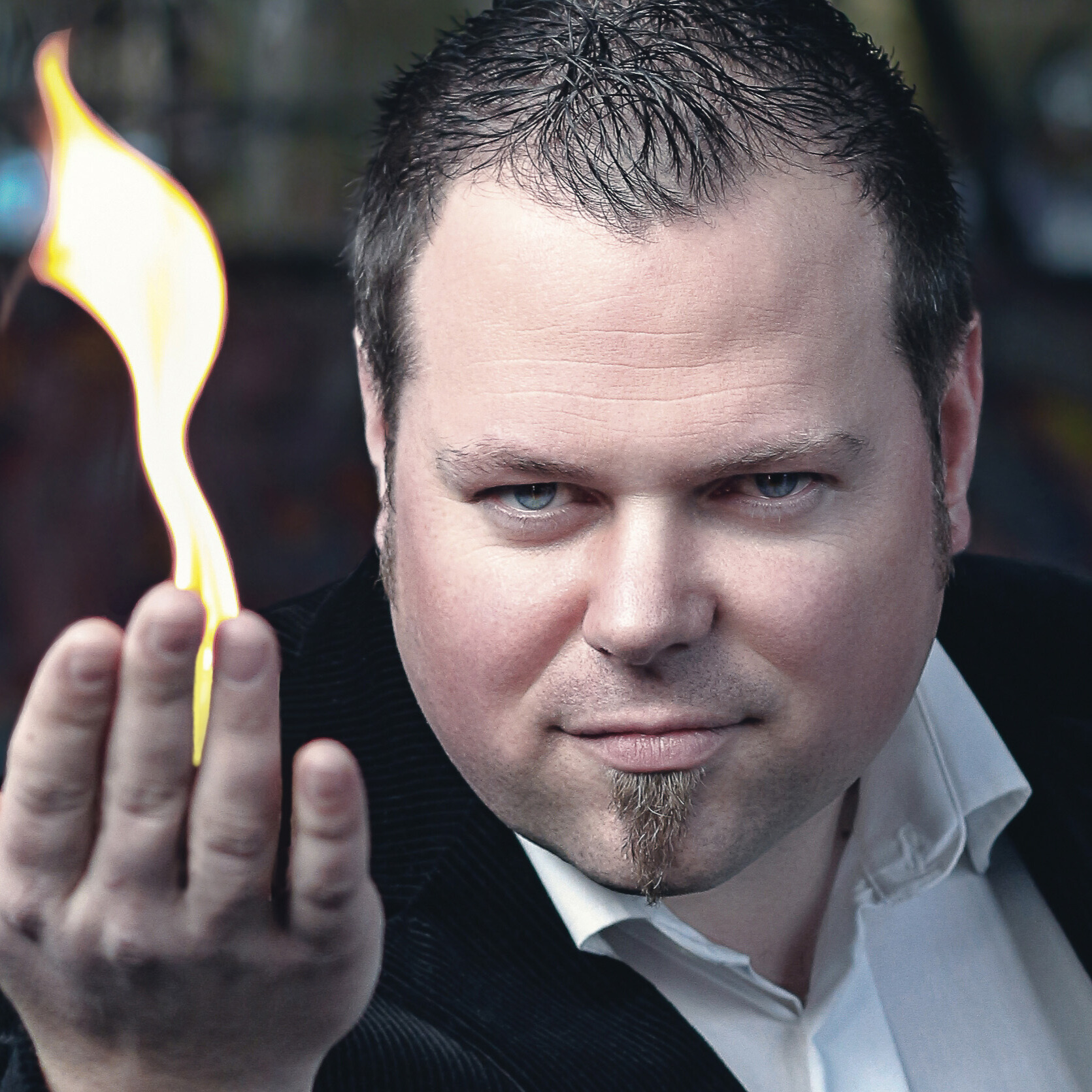 Zauberer Hamburg buchen – Daniel Mayer® sorgt mit Zauberei & Mentalmagie für unvergessliche Events