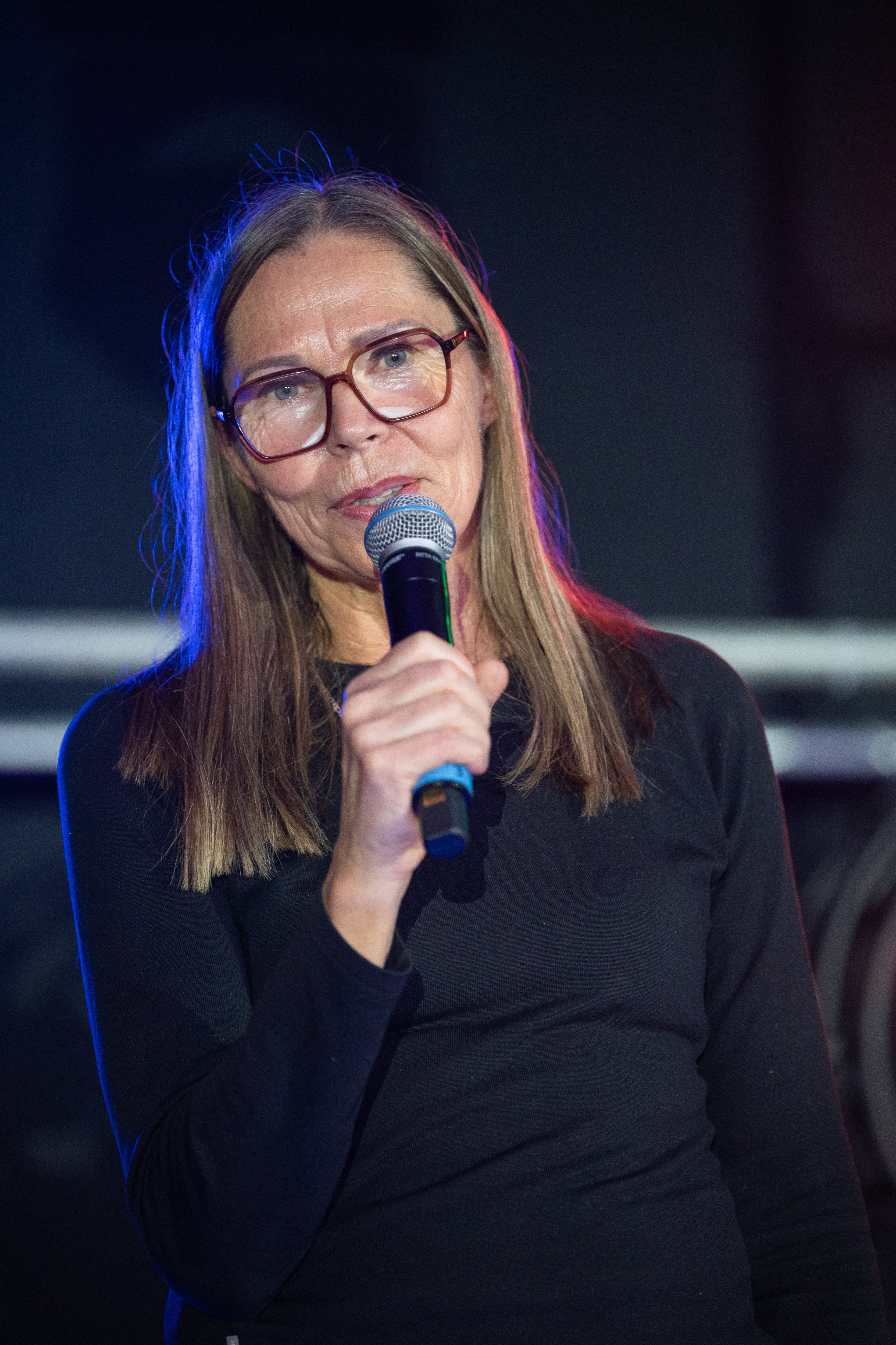 NEUE SPEAKER BRAUCHT DAS LAND