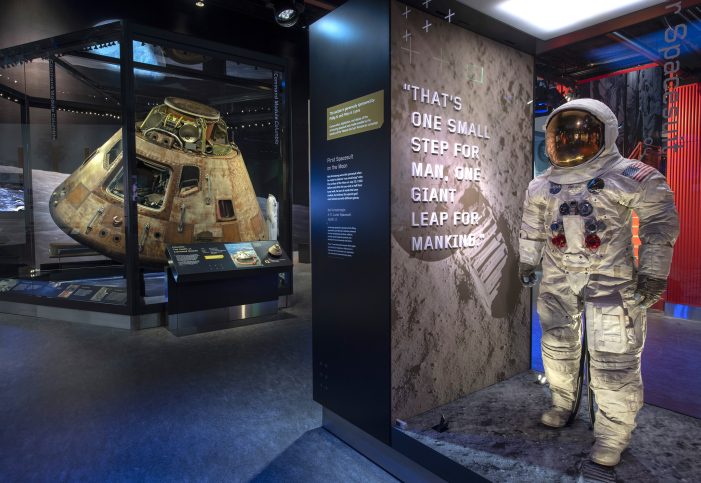Faszination Fliegen: Nationales Luft- und Raumfahrtmuseum der USA feiert 50. Jubiläum Faszination Fliegen: Nationales Luft- und Raumfahrtmuseum der USA feiert 50. Jubiläum