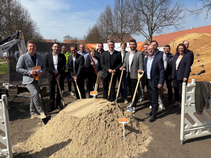 Glasfaserausbau im Landkreis Ostprignitz-Ruppin gestartet – epcan versorgt über 18.200 Adressen mit Glasfaser Glasfaserausbau im Landkreis Ostprignitz-Ruppin gestartet – epcan versorgt über 18.200 Adressen mit Glasfaser