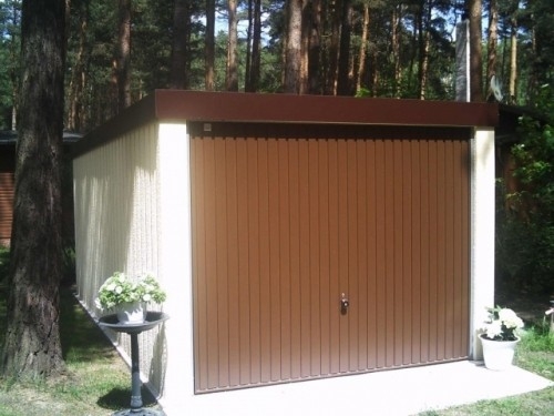 Kunst am Bau mit einer Fertiggarage von Exklusiv-Garagen