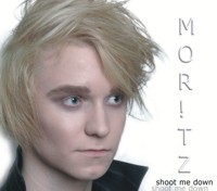 Moritz legt los mit seiner Erstveröffentlichung: „Shoot me down“.