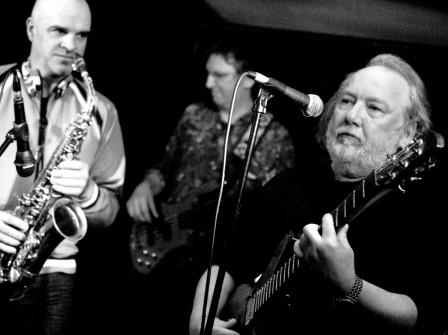 WALDI WEIZ als Opener bei der Knofel-Keller-Session am 26. 4. 2012