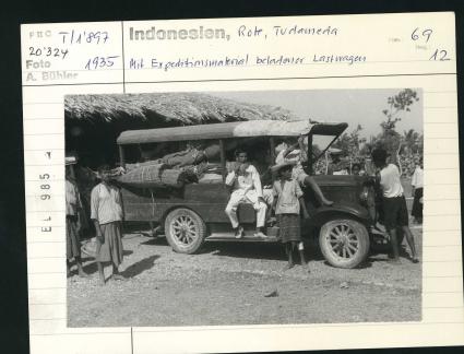 Museum der Kulturen Basel: Expeditions. The World in a Suitcase, as from 29 June 2012 (BILD)