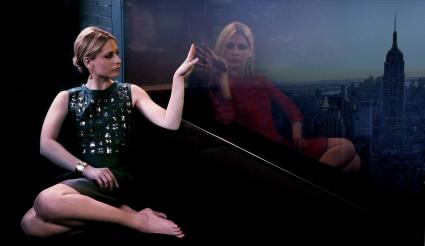 Es kann nur eine leben. „Buffy“-Star Sarah Michelle Gellar in ihrem Mystery-Hit „Ringer“ ab 29. November 2012 als Deutschland-Premiere auf sixx (BILD)