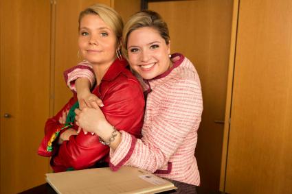 Sister-Acting  bei „Danni Lowinski“: Annette und Caroline Frier erstmals gemeinsam in SAT.1 vor der Kamera (BILD)