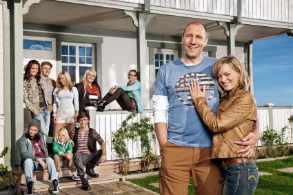 So fühlt sich Familie an: „Was zählt, ist das, was wir haben und dass die Liebe uns zusammenhält!“ / Neue SAT.1-Soap „Patchwork Family“ startet am Montag, 28. Januar 2013, um 18.00 Uhr (BILD)
