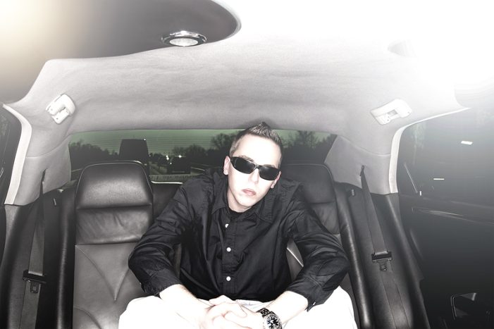 Business-Rapper der-unbesiegte präsentiert sein Debütalbum