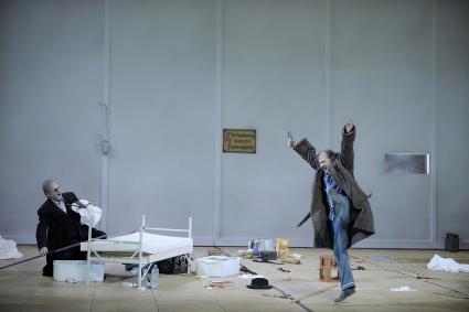 »Wagner-Wahn« an der Staatsoper Hamburg: Zum Jubiläumsjahr 2013 dirigiert Simone Young alle zehn Hauptwerke Richard Wagners innerhalb von drei Wochen (BILD)