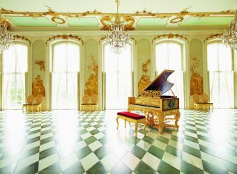 C. Bechstein glänzt in Gold