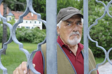 Mario Adorf in ZDF-Fernsehfilm „Krokodil“ / 
Tragikomödie über das letzte Aufflammen von Liebe (BILD)