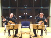 Gitarre zaubert Serenaden-Stimmung