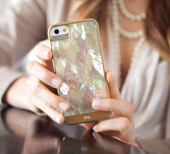 Luxuriöse Schutzhüllen für iPhone 5 und Samsung Galaxy S4