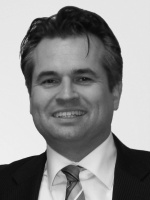 Jan Oßenbrink geht nach acht Jahren beim NWB Verlag von Bord