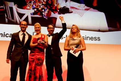 Karkalis PR gewinnt PR Report Award 2013 / Snipe-Kampagne in Kategorie Brand Communications B2B ausgezeichnet (BILD)