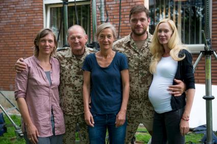 ZDF koproduziert Kinofilm „Später im Sommer“ /
Preisgekrönte Regisseurin Feo Aladag drehte in Afghanistan (BILD)