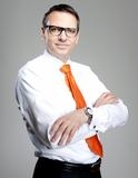 Ralph Clemens Martin, Vorstand der EMIRAT AG, ersteigert Lunch mit Yahoo-CEO Marissa Mayer
