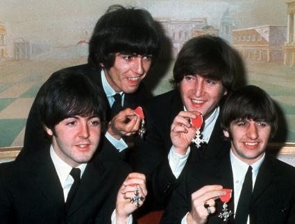 „Generation Pop!“ – Großausstellung im Weltkulturerbe Völklinger Hütte mit Bildern der picture alliance (BILD)