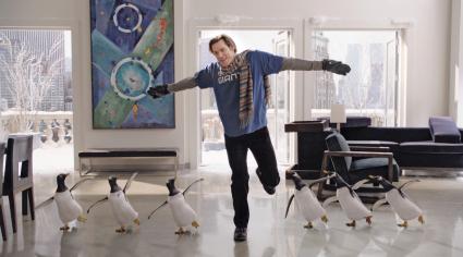 Ice-Ice-Carrey: SAT.1 zeigt die Free-TV-Premiere von „Mr. Poppers Pinguine“ am 21. September 2013 (BILD)