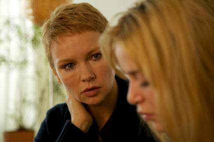 ZDF- Krimidrama „Lena Fauch – Gefährliches Schweigen“/
Zweiter Film mit Veronica Ferres als Polizeiseelsorgerin (BILD)