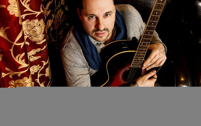 Sänger, Songschreiber und Musikproduzent Steven Morrys veröffentlicht am 1.11.13 sein „Debüt“ Album