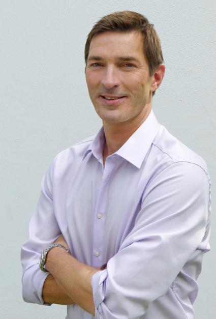 „Hilf mir! Jung, pleite, verzweifelt…“: Live-Chat mit Stephan Bartels (FOTO)