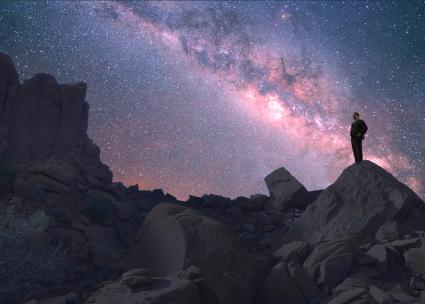 Flug zum Weihnachts-Kometen ISON: National Geographic Channel stellt Weltall-Dokureihe „Unser Kosmos“ in spektakulärem Setting vor (FOTO)